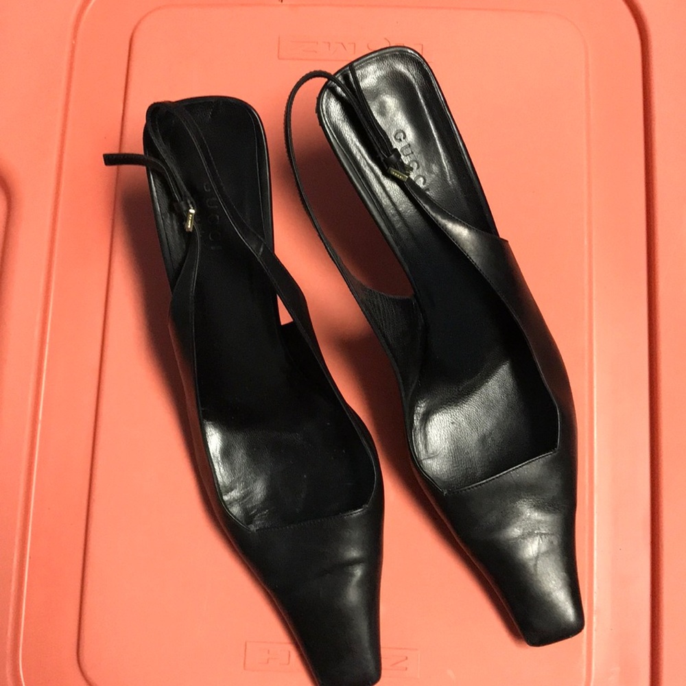 Vintage Gucci 8.1/2 B